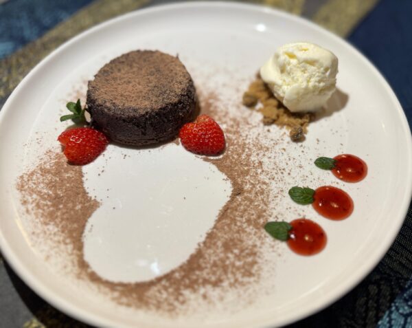 Chocolate Lava Cake | Moo Ka Thai Restaurant Zimbabwe